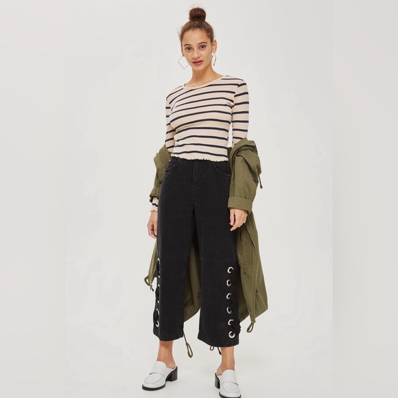 TOPSHOP Petite Stripe Lettuce Trim T-shirt - Picture 2 of 9